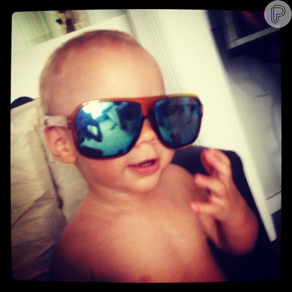 Neymar publicou foto do seu filho, Davi Lucca, em sua conta do Instagram nesta quarta-feira, 12 de dezembro de 2012