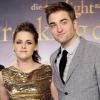 De acordo com site 'X17', Kristen Stewart e Robert Pattinson voltaram a namorar
