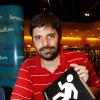 Ian SBF, do 'Porta dos Fundos', participa de lançamento do livro homônimo do grupo, em São Paulo