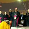 Fafá de Belém fez reverência ao Papa Francisco durante o show de acolhida na Jornada Mundial da Juventude, no Rio de Janeiro