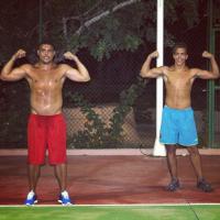 Ronaldo Fenômeno e o filho Ronald posam sem camisa: 'Medida Certa deu certo'