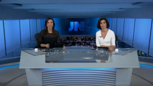 Bancada feminina no 'JN' com Ana Paula Araújo e Giuliana Morrone agita web:'Amo'