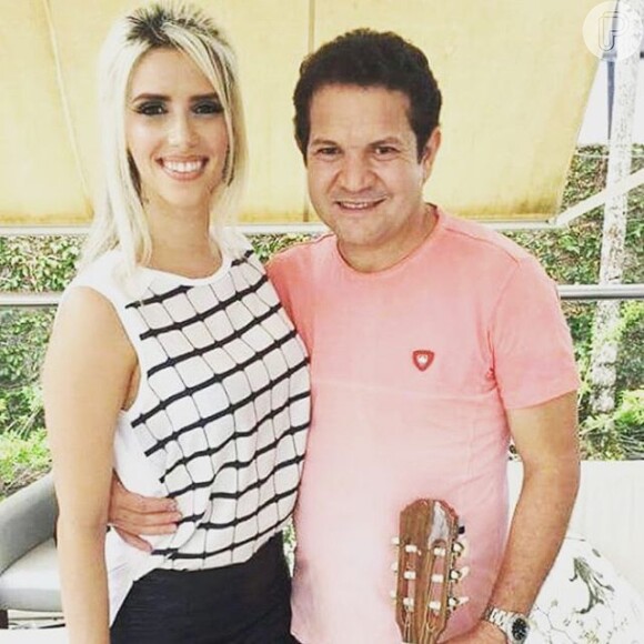 Chimbinha apresentou Thábata Mendes como nova vocalista da Banda Calypso, substituindo Joelma a partir de 2016