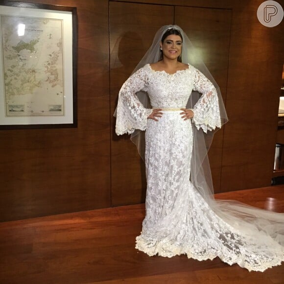 O vestido de noiva de Preta Gilfoi assinado por Helô Rocha