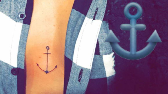 Gabriela Pugliesi faz tatuagem de âncora entre os seios e outra na mão: 'Amei'