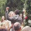 Nathan Kress, da série 'iCarly', e London Elise Moore se casaram em Los Angeles (EUA), neste domingo, 15 de novembro de 2015
