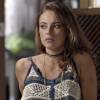 Melissa (Paolla Oliveira) nem desconfia que pode ser irmã de Lívia (Alinne Moraes), na novela 'Além do Tempo'