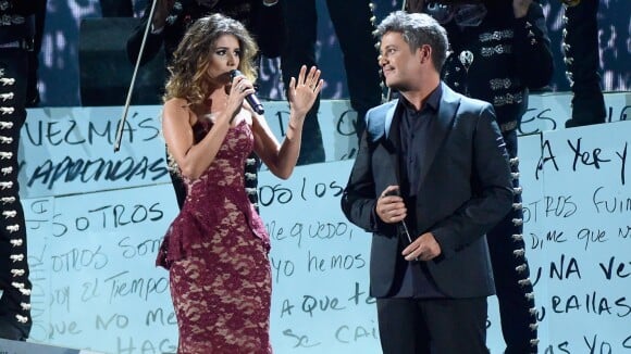 Paula Fernandes brilha em dueto com Alejandro Sanz no Grammy Latino, nos EUA
