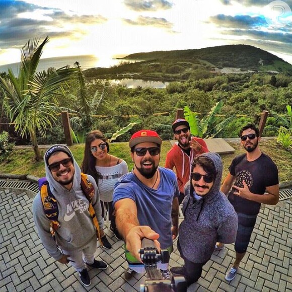 O ator está de férias com um grupo de amigos em Santa Catarina, Sul do país
