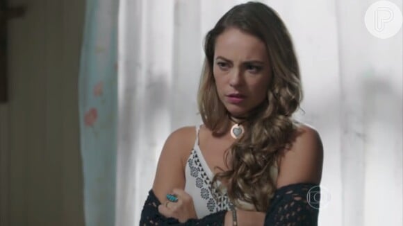 Novela 'Além do Tempo': Severa (Dani Barros) acusa Melissa (Paolla Oliveira) de estar novamente dando o golpe da barriga em Felipe (Rafael Cardoso)