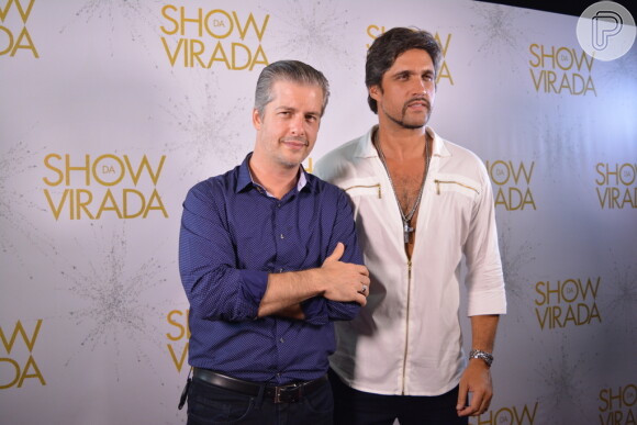 A dupla sertaneja Victor e Léo na gravação do "Show da Virada" em Salvador