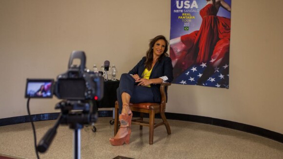 Ivete Sangalo realiza coletiva de imprensa antes de seu quarto show nos EUA