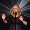 Adele se tornou a artista feminina que mais vendeu cópias de seu álbum em uma semana