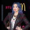 A cantora Demi Lovato também já pintou os cabelos de azul