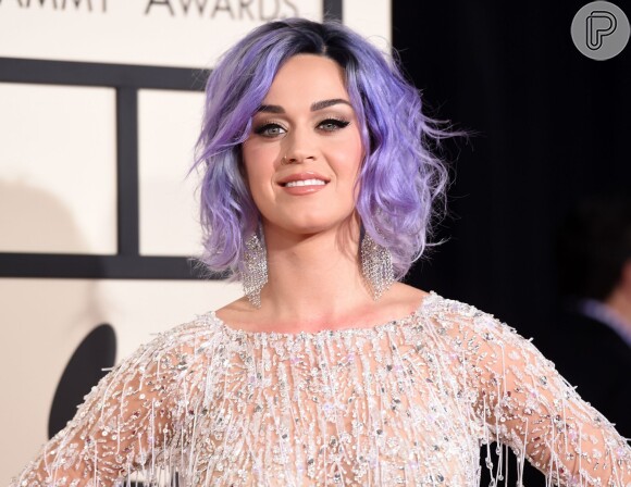 Katy Perry já teve cabelo roxo