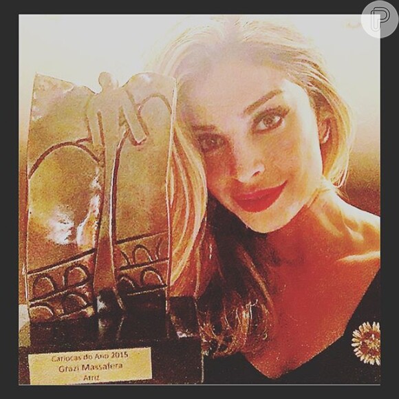 Grazi Massafera ganhou o prêmio da revista 'Veja' pela sua atuação em 'Verdades Secretas'