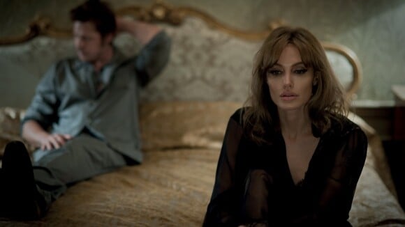 Angelina Jolie sobre sexo com Brad Pitt em novo filme: 'Coisa mais bizarra'