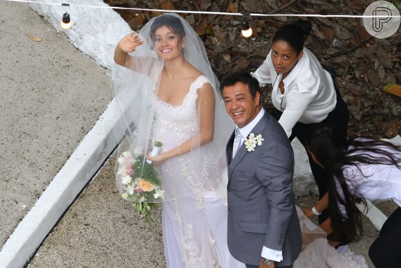 Sophie Charlotte se casou com Daniel de Oliveira na Igreja de São Francisco Xavier, em Niterói, no Rio de Janeiro