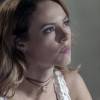 Melissa (Paolla Oliveira) se revolta quando Felipe (Rafael Cardoso) fala das dívidas, na novela 'Além do Tempo'