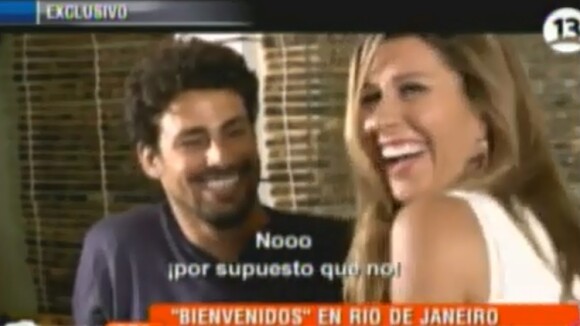 Cauã Reymond mostra cumprimento no Brasil em TV Chilena: 'São três beijinhos'