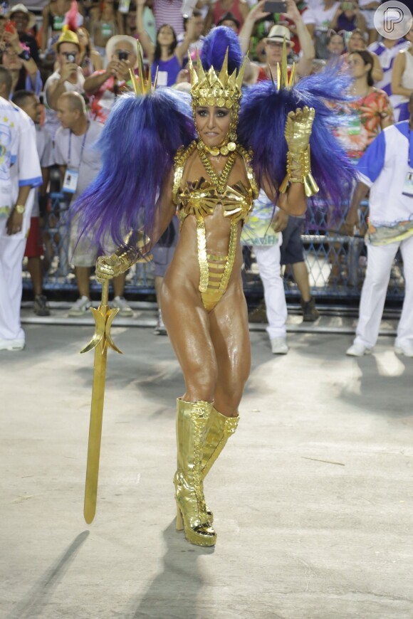 Carnaval 2016: Sabrina Sato brilhou como rainha de bateria da Unidos de Vila Isabel, em 8 de fevereiro de 2016