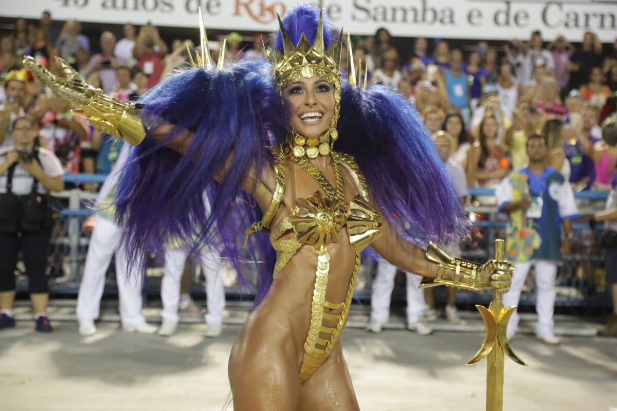 Foto Carnaval Sabrina Sato Brilhou Como Rainha De Bateria Da