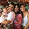 Preta Gil posa com a neta, Sol de Maria, a irmã Bela Gil e a promoter Carol Sampaio no Rio, em feijoada organizada por ela nesta terça-feira, 9 de fevereiro de 2016