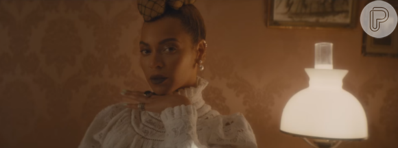 Beyoncé é alvo críticas após abordar a violência policial contra negros nos EUA em apresentação no Super Bowl e no clipe de sua nova música, 'Formation'