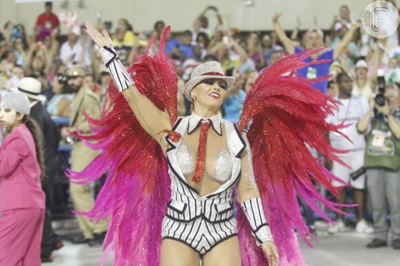 Viviane Araújo continuará como rainha de bateria do Salgueiro no Carnaval 2017