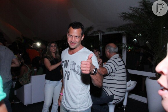 Malvino Salvador chegou acompanhado de amigos ao Rock in Rio nesta sexta-feira e declarou que não está mais namorando a atriz Sophie Charlotte, em 13 de setembro de 2013