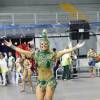 Viviane Araújo desfilou como rainha de bateria da Mancha Verde neste Carnaval