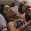 Carolina (Juliana Paes) va para a cama com Arthur (Fábio Assunção) e na hora H ele diz o nome de Eliza (Marina Ruy Barbosa), na novela 'Totalmente Demais'