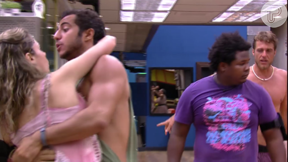 'BBB16': Ana Paula gera nova briga e sobra até para Ronan. 'Não sou mais aliada'