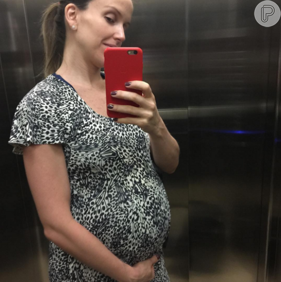 Mariana Ferrão deu à luz ao seu segundo filho, João,  em São Paulo