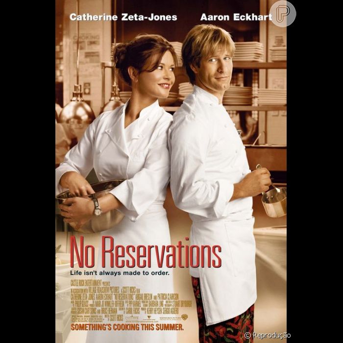 Com o ator Aaron Eckart, Catherina Zeta-Jones protagonizou o filme &#039;Sem Reservas&#039;