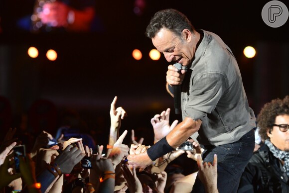Animado com o público, Brunce Springsteen perguntou: 'Vocês estão sentindo esse astral?'