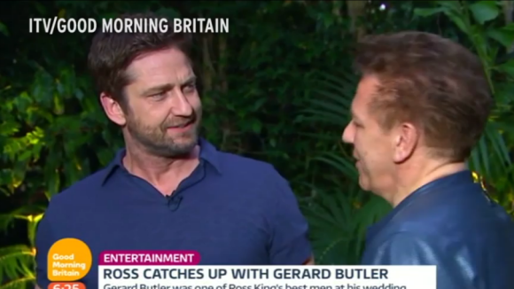 Gerard Butler simula soco no rosto de jornalista em programa de TV