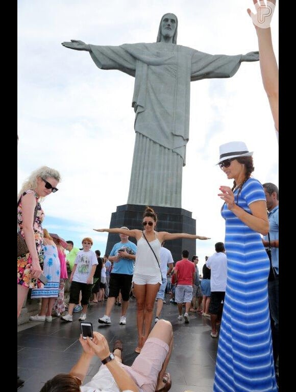 Eva Longoria esteve no Brasil no início do ano e visitou o Cristo Redentor