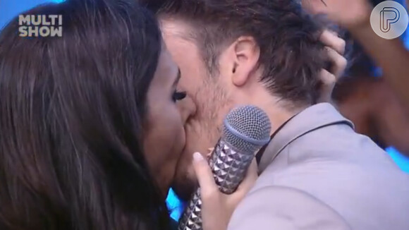 Eles se despediram da segunda temporada de 'Tudo pela Audiência' em maio de 2015 com um beijo na boca