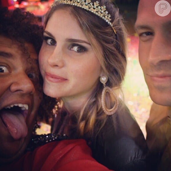 Gominho, Bárbara Evans e Mateus Verdelho durante uma festa do reality show 'A Fazenda'