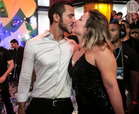 Maria Claudia trocou beijos com Matheus na final do 'BBB16'