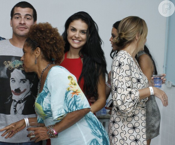 Leticia Lima evitou fotos com Ana Carolina no camarim após show
