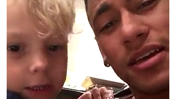 Neymar e o filho, Davi Lucca, cantam música de Jorge e Mateus. Vídeo!