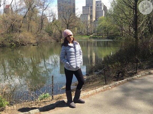 Maisa Silva está em Nova York, nos Estados Unidos, gravando uma matéria para o 'Domingo Legal'