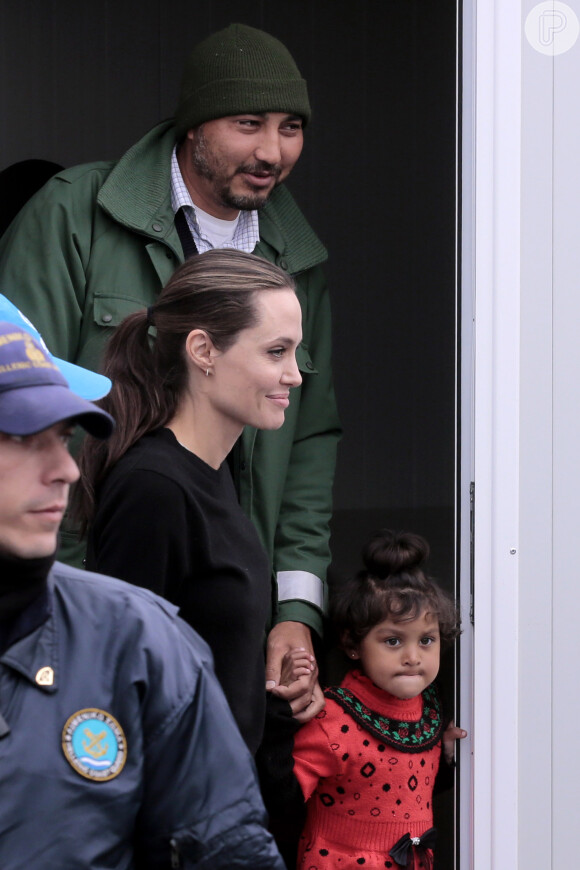 Angelina Jolie não está com distúrbios alimentares, garante fonte ligada à atriz
