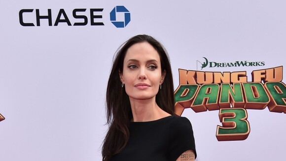 Angelina Jolie não está internada com anorexia, afirma fonte: 'Sem noção'