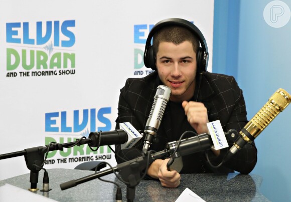 Nick Jonas lembra primeiro beijo, em Miley Cyrus: 'Eu estava com péssimo hálito'