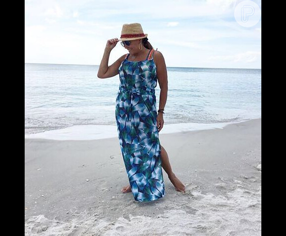 Susana Vieira está curtindo as férias no litoral do Ceará com a família