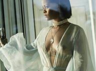 Rihanna deixa seio à mostra e surge de calcinha fio-dental em novo clipe. Fotos!