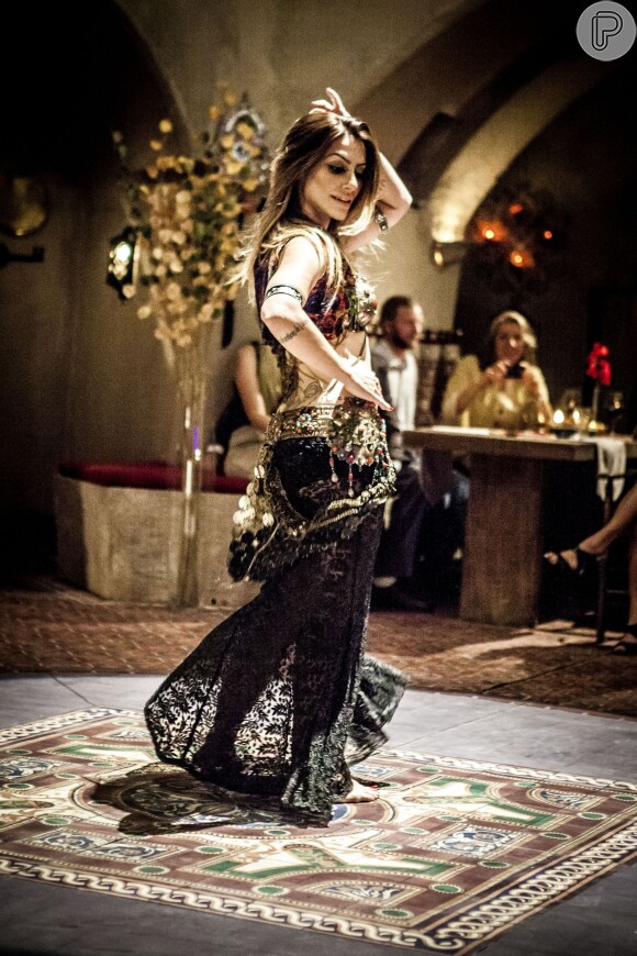Cleo Pires aprendeu dança turca para o papel em 'Salve Jorge'